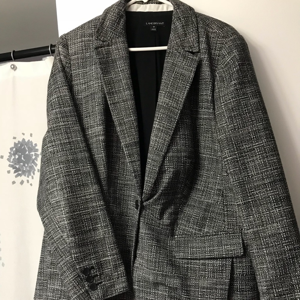 Fabulous textured black/white blazer